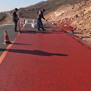 元宝山一是彩钢瓦喷漆翻新，地面喷涂